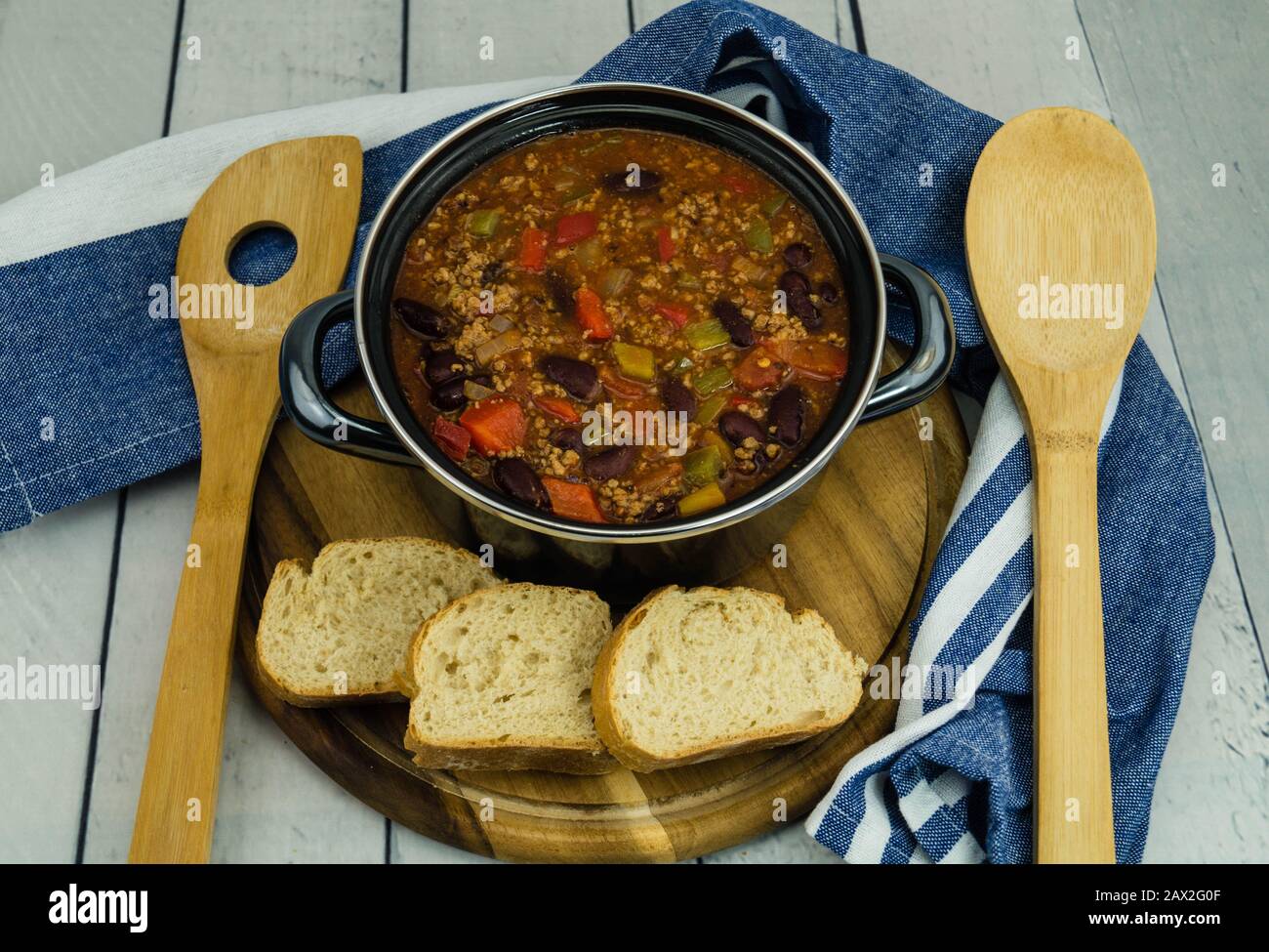 Chili con Carne with Beef kidney beans and spices Stock Photo Alamy