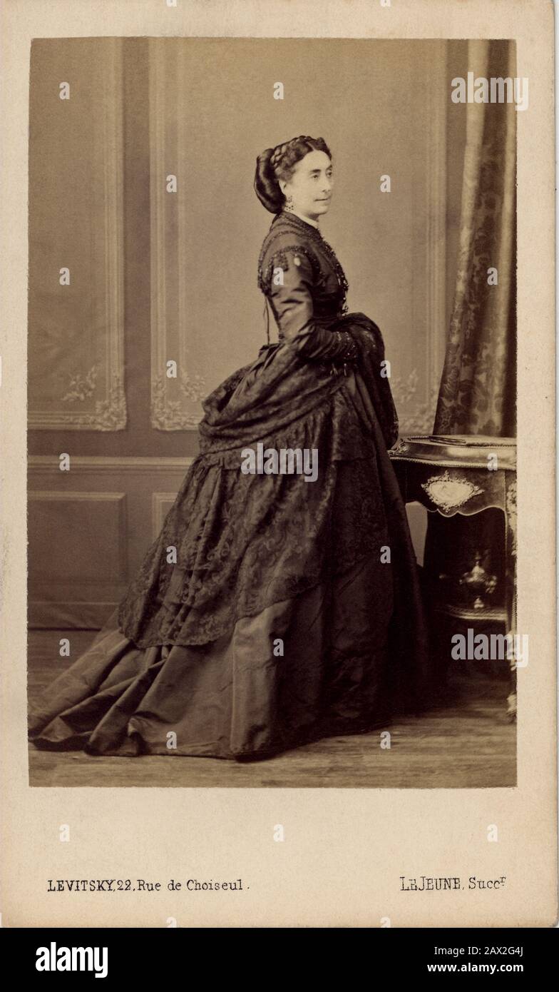 C8 Sur Les Pas De Marie 1868 , Paris , FRANCE : The french MARIE DE DRIONVILLE ( bor from the Comte  Lefrançois de Drionville ), married with Marquis Guy Le Gentil DE PAROY.  From the marriage born
