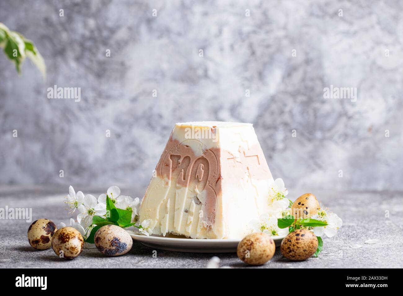 Traditional Easter cottage cheese dessert Stock Photo Alamy