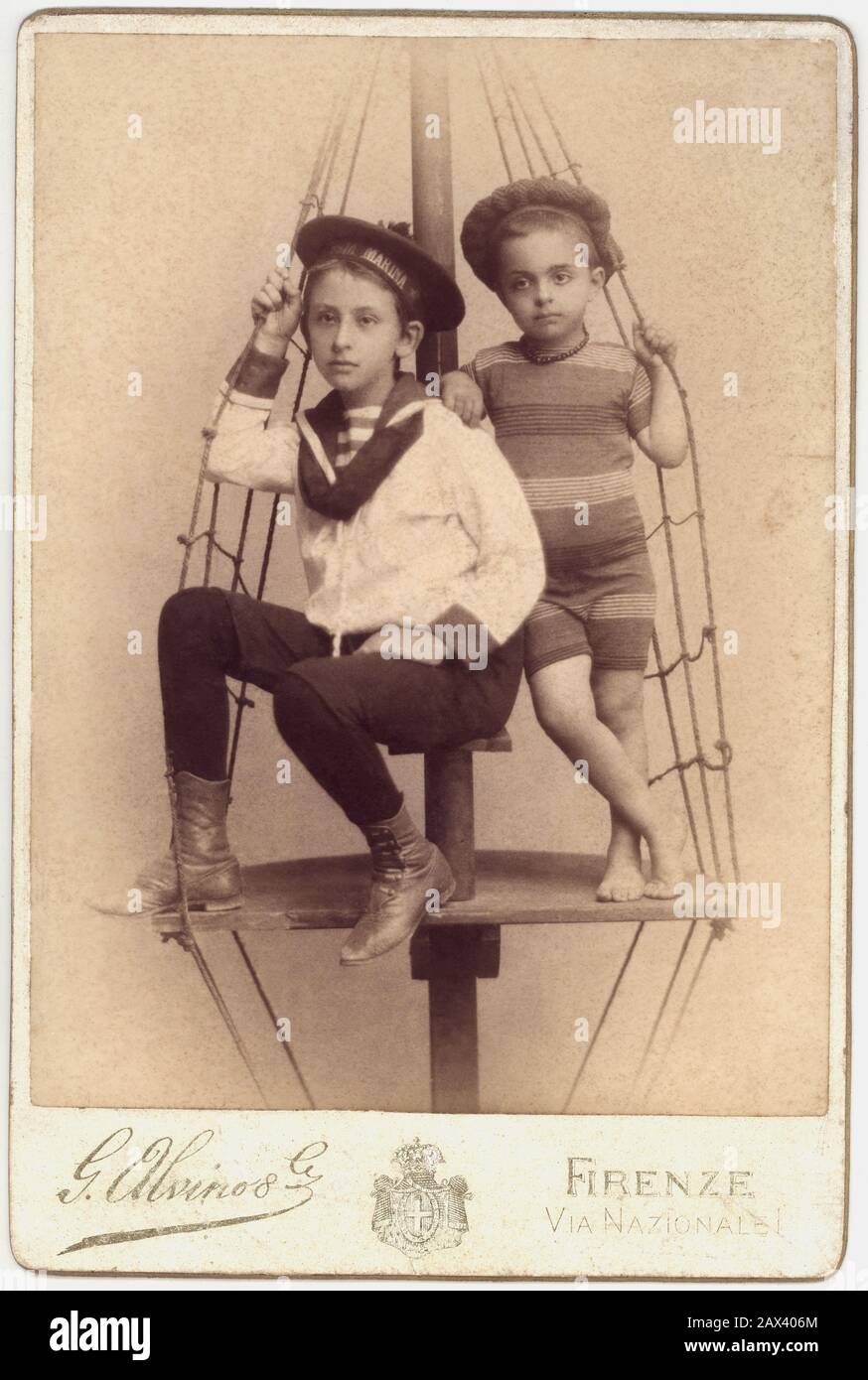 1885 ca , FIRENZE ,  ITALY  : Two little child dressed like a sailors , from undentified nobility family in Florence . Photo by G. Alvino , Firenze - FOTO STORICHE - HISTORY PHOTOS - BAMBINO - BAMBINI - CHILDREN - CHILD - BABY - FASHION - MODA - CHILDHOOD - hat - cappello da marinaio - marinaretto - vestito alla marinara - marinaretta - ITALIA - BABY  - INFANZIA - OTTOCENTO - '800 - 800's - XIX CENTURY - mare - sea - swimsuit - costume da bagno - nobiltà italiana - italian nobility - nobili italiani ----  Archivio GBB Stock Photo