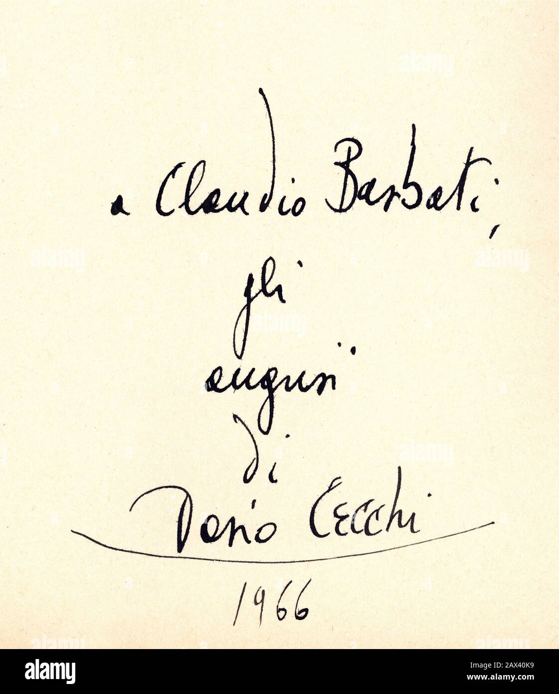 1960 , ITALY  :  The italian  painter , Costume Designer and writer DARIO CECCHI ( 1918 – 1992 ), autographed dedication to Claudio Barbati on a book frontespice  . Dario Cecchi was the brother of most celebrated italian woman movie playwriter SUSO CECCHI D'AMICO ( 1914 - 2010 ). Dario wrote the biography of italian painters Tiziano Vecellio and Giovanni Boldini ( U.T.E.T. ), also wrote a biography on excentric Belle Epoque italian Marchesa Luisa Casati Stampa ( Inchiostro Blu , Ritz ) -  SCRITTORE - LITERATURE - LETTERATURA - LETTERATURA -  autografo - dedica - firma - signature - libro - ART Stock Photo