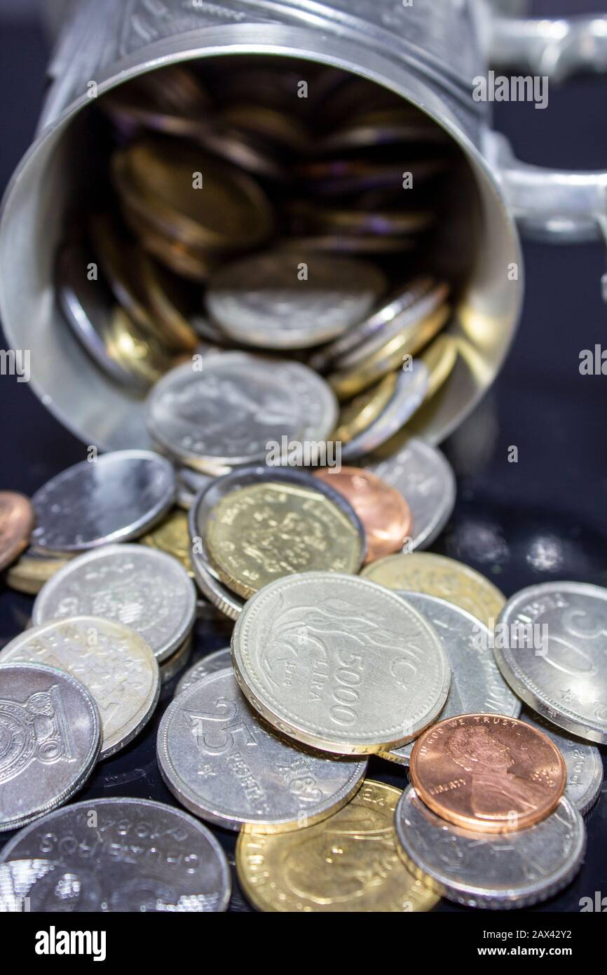 Coins out of circulation hi-res stock photography and images - Alamy