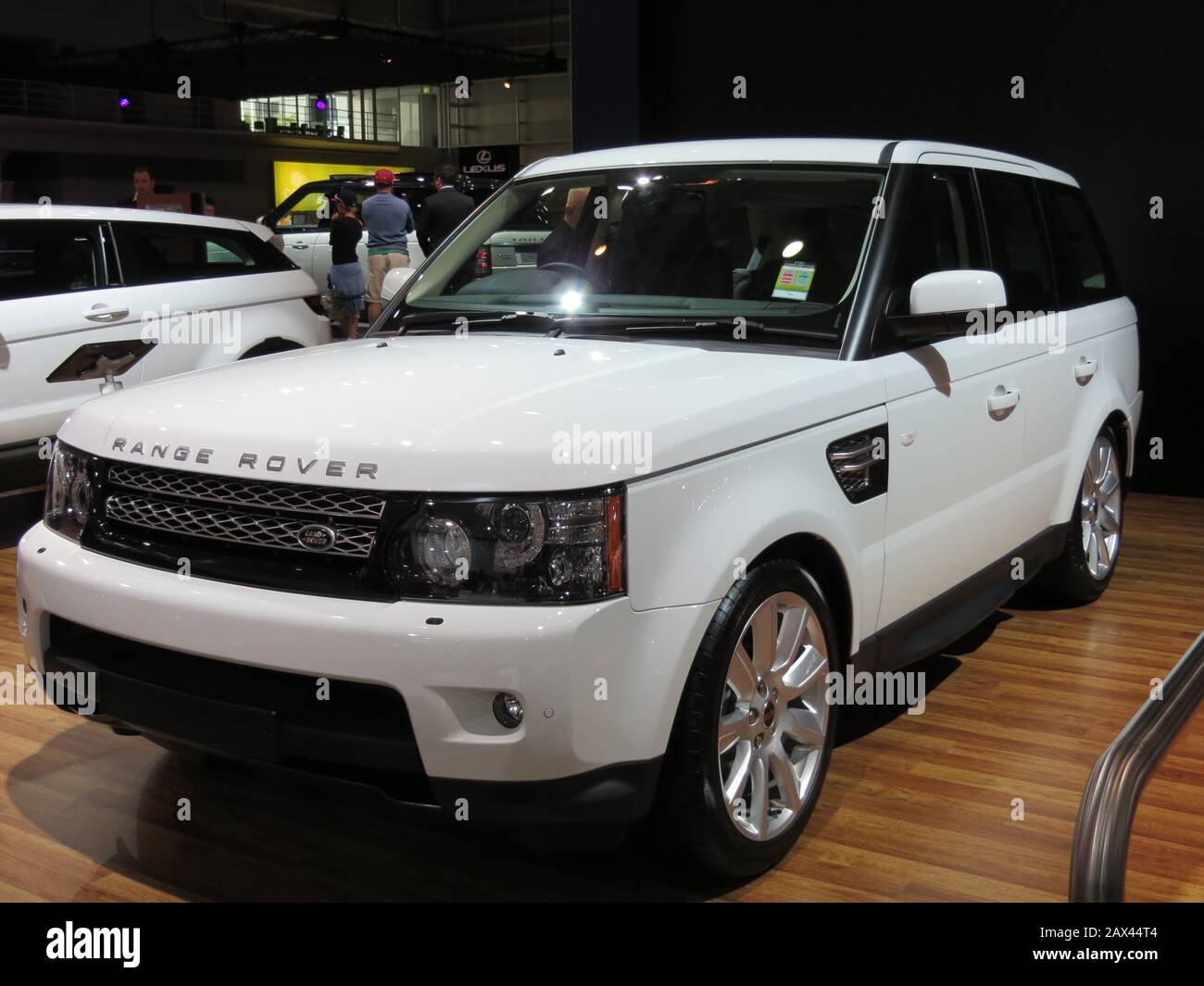 English: 2012 Land Rover Range Rover Sport (L320 13MY) SDV6 HSE Luxury  wagon. Photographed at the 2012 Australian International Motor Show,  Sydney, New South Wales, Australia.; 26 October 2012; Own work; OSX Stock  Photo - Alamy