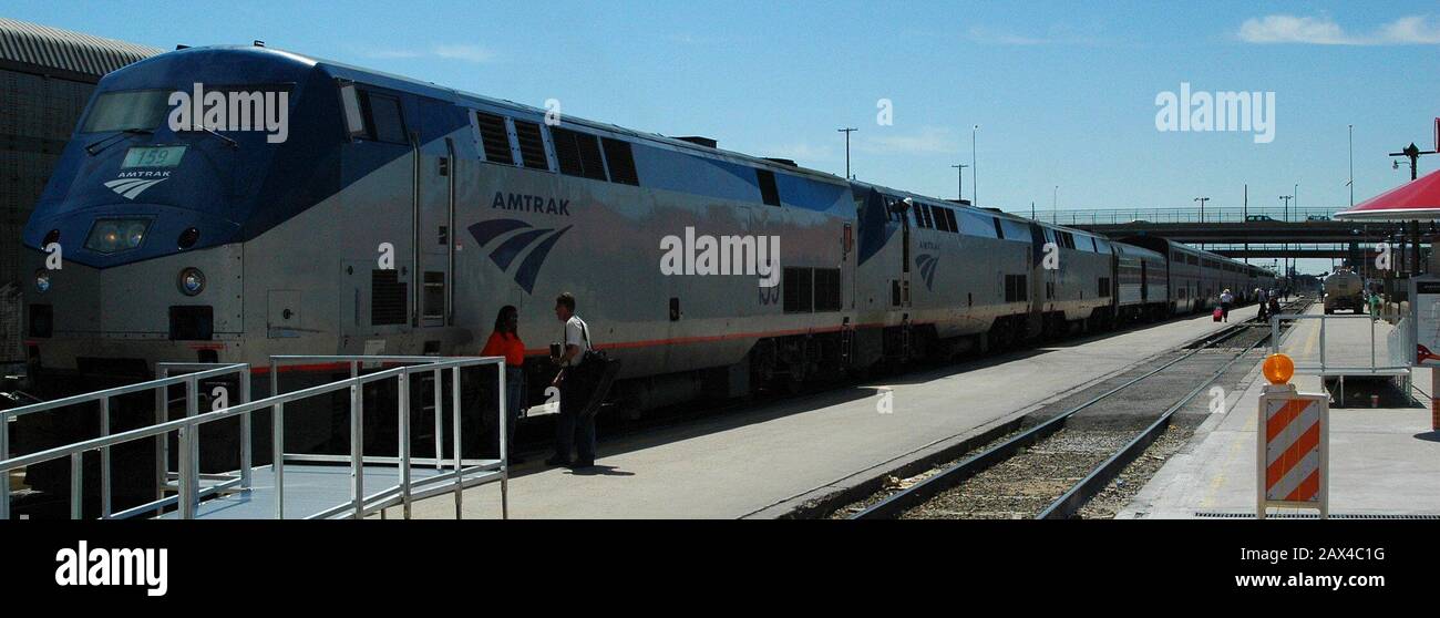 Amtrak crew hi-res stock photography and images - Alamy