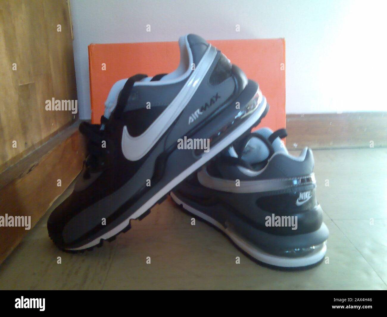 Air max hi-res stock photography and images - Alamy