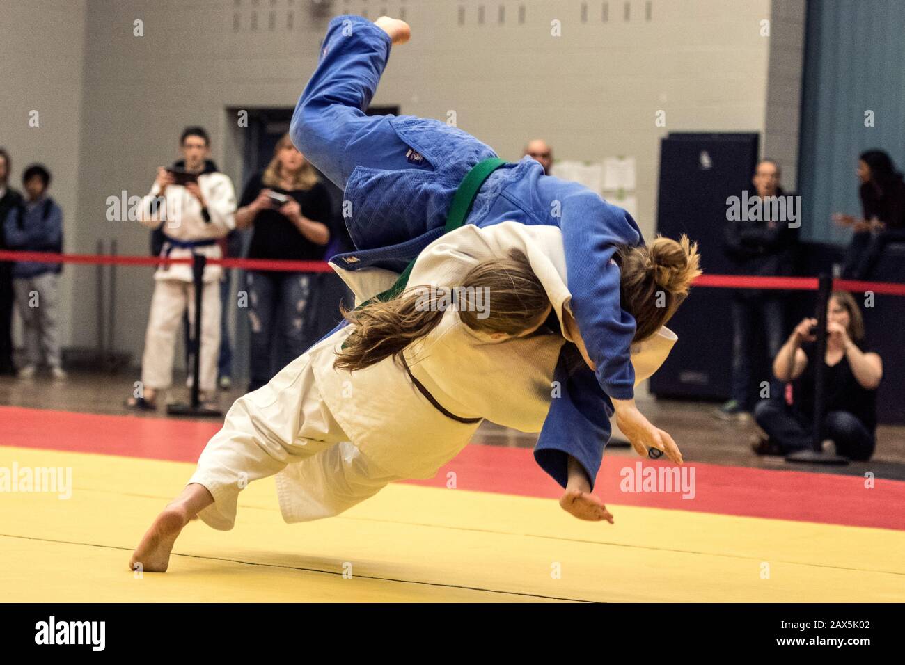 Judo throw hires stock photography and images Alamy