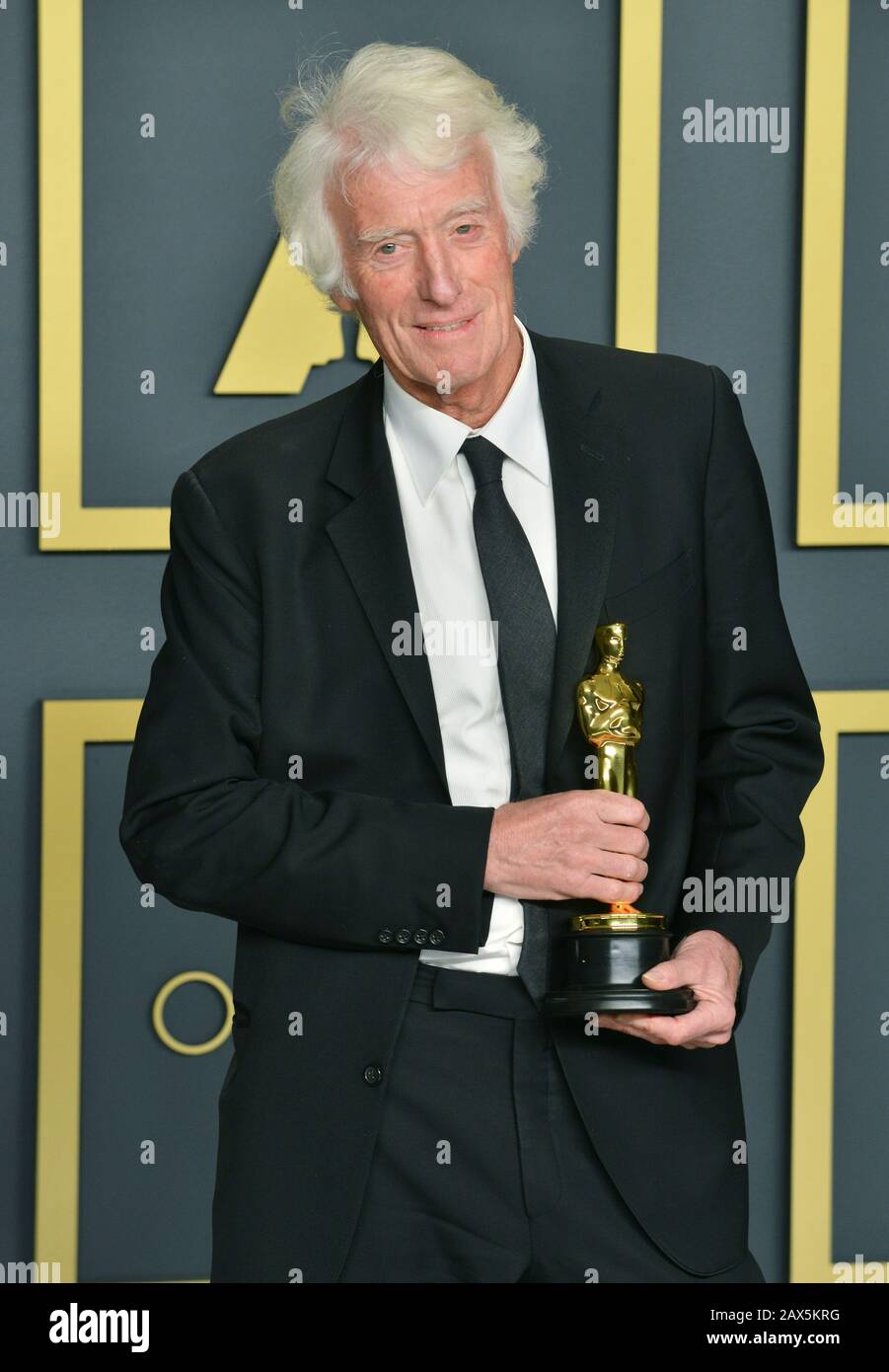 Los Angeles, USA. 10th Feb, 2020. Roger Deakins 234 Roger Deakins, winner of the Cinematography award for '1917,' poses in the press room during the 92nd Annual Academy Awards at Hollywood and Highland on February 09, 2020 in Hollywood, California. Credit: Tsuni/USA/Alamy Live News Stock Photo