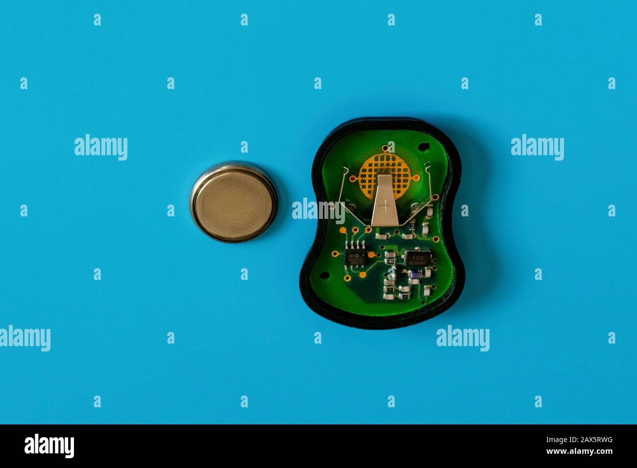 Car key with remote control. Alarm for cars. Broken old, circuit