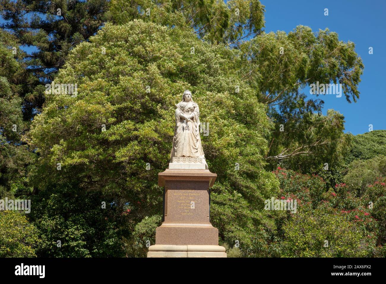 Queen victoria statue federation australia hires stock photography and images Alamy