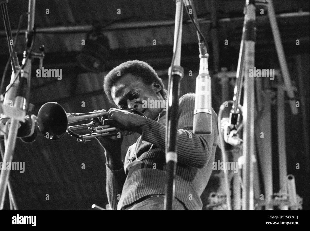 Miles Davis at the famous Isle of Wight Festival in 1970, it is estimated that between 600 and Miles Davis at the famous Isle of Wight Festival in 1970, it is estimated that between 600 and