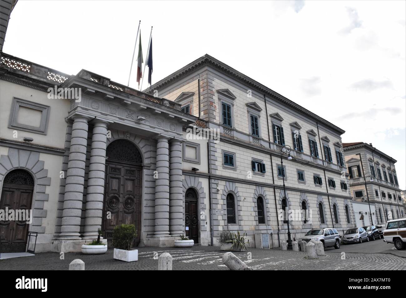 celio-military-hospital-hi-res-stock-photography-and-images-alamy