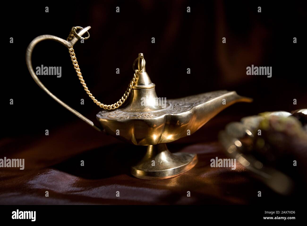 Arabian lamp hi-res stock photography and images - Alamy