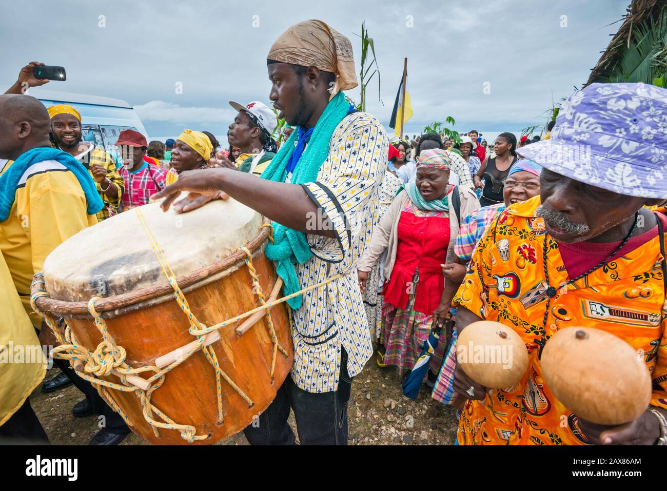 African drummers festival hi-res stock photography and images - Alamy