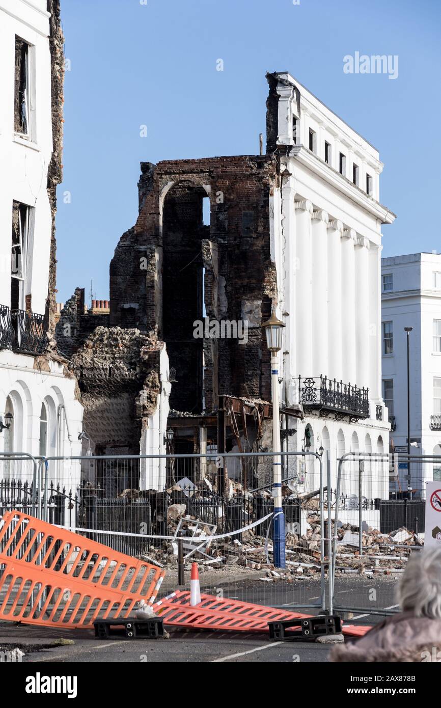 Overnight hotel fire hi res stock photography and images Alamy