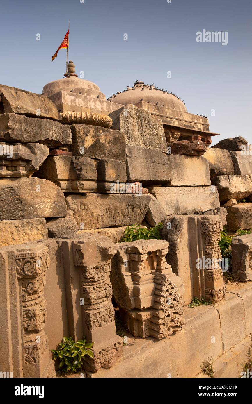 India, Rajasthan, Abhaneri, Harshat Mata Temple, part reconstructed ruins of 8th-9th century Vaishnavite shrine Stock Photo