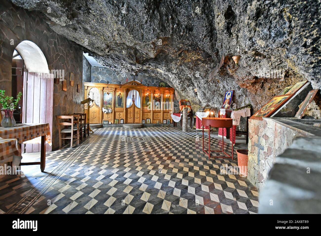 Greece, inside cave church of St. Agios Ioannis aka Saint John in Kissamos  Stock Photo - Alamy