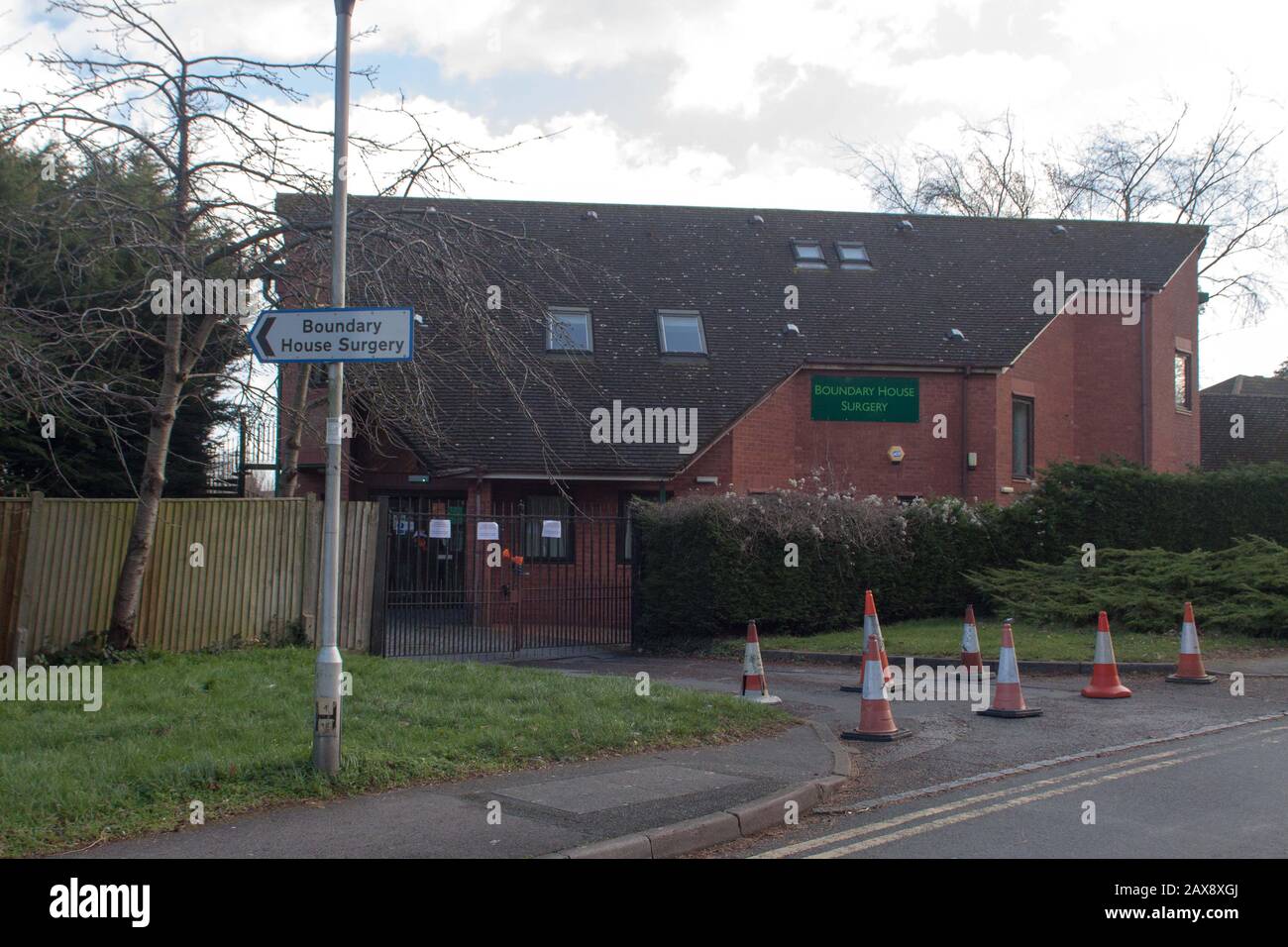 Bracknell, UK. 11th Feb, 2020. Doctors surgery closed due to unforeseen circumstances. Local rumours are that it is due to Corona virus. However, this has not been confirmed. Credit: Andrew Spiers/Alamy Live News Stock Photo