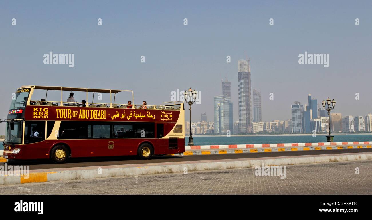 Tourist bus on corniche hi-res stock photography and images - Alamy