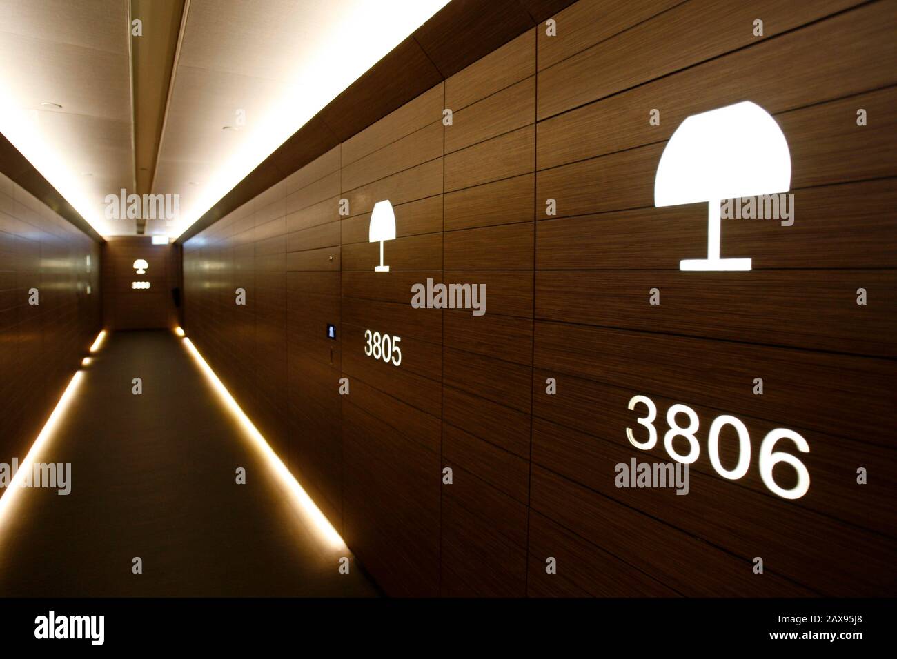 Armani Hotel Dubai Interior Hi Res Stock Photography And Images Alamy