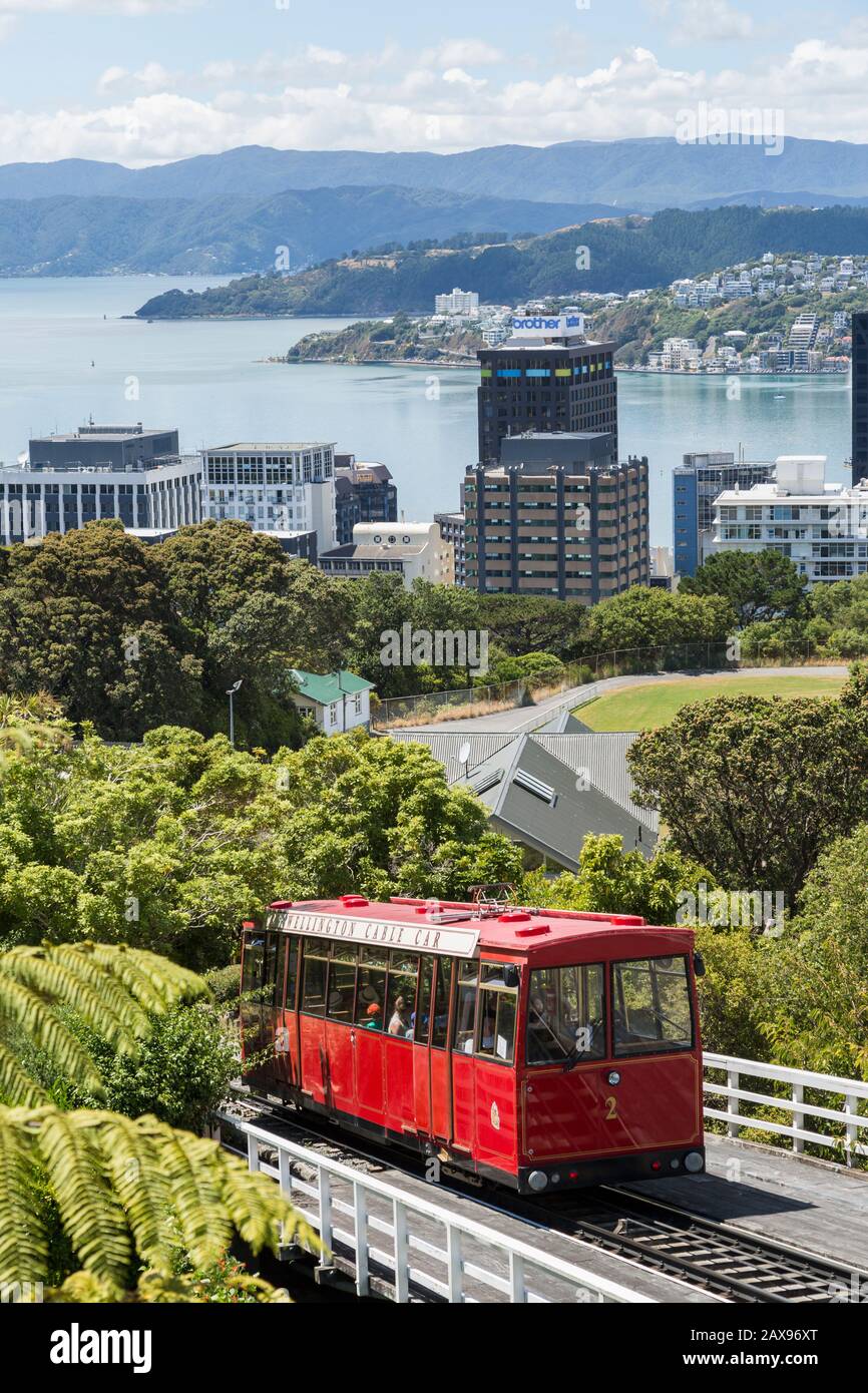 Wellington cable car leaves Kilburn, New Zealand Stock Photo