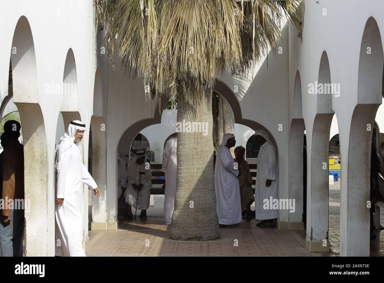 Emirati man at Umm alQuwain fish market, 2014 Stock Photo Alamy