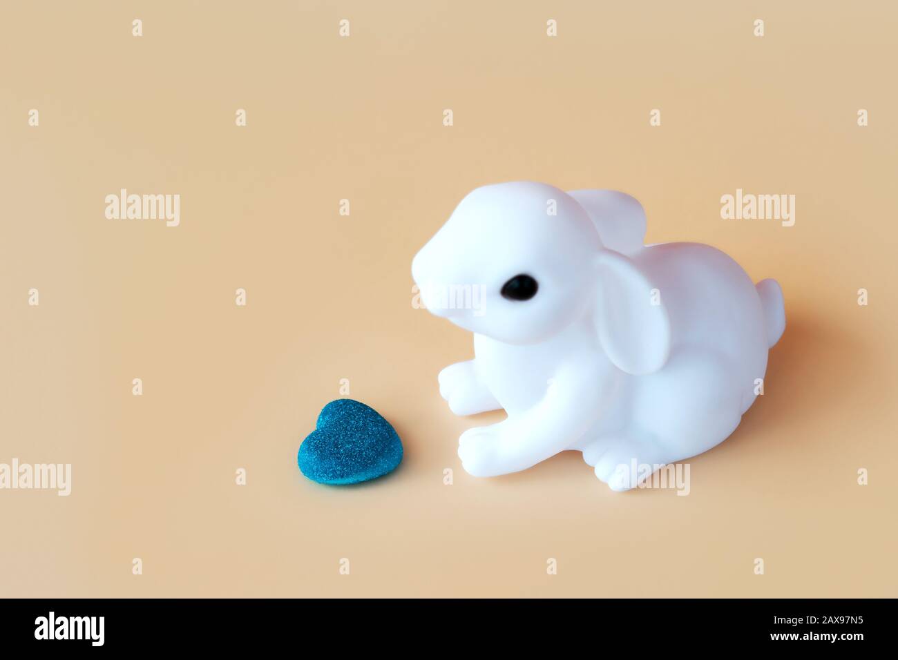Bunny rabbit heart hi-res stock photography and images - Alamy
