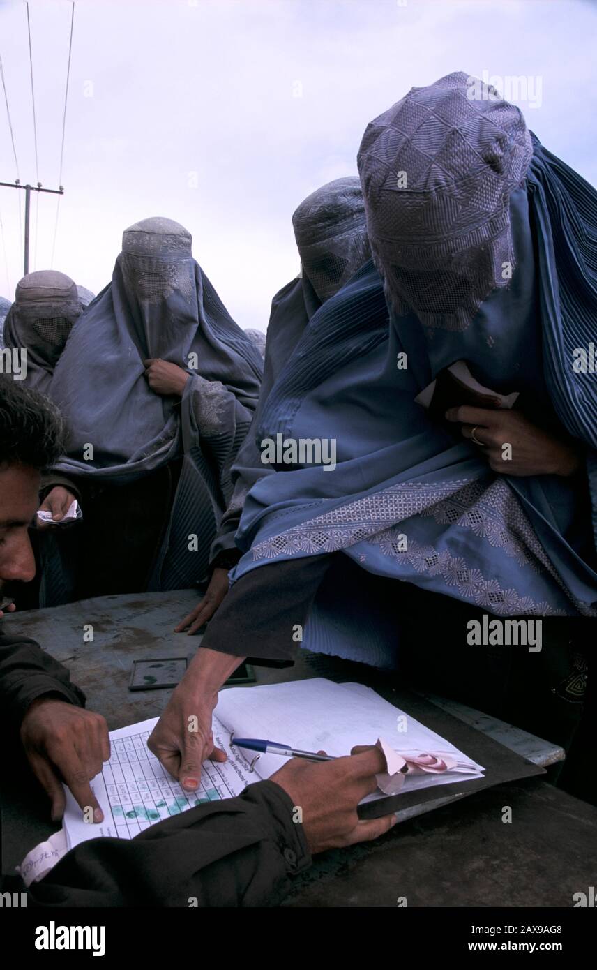 World food programme afghanistan hi-res stock photography and images