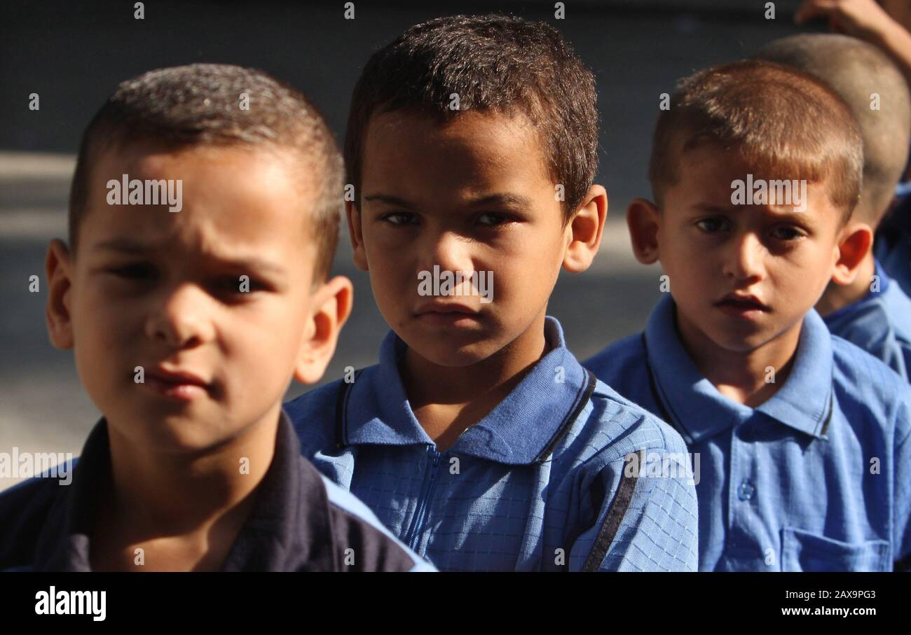 Arab boys hi-res stock photography and images - Alamy