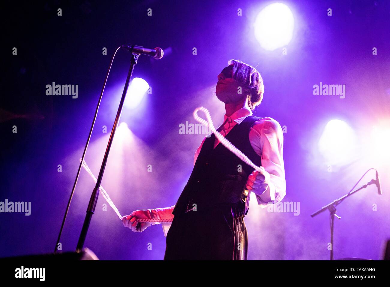 Bergen, Norway. 04th, October 2019. The Swedish indie rock band Bob Hund  performs a live concert at USF Verftet in Bergen. Here singer Thomas Oberg  is seen live on stage. (Photo credit: