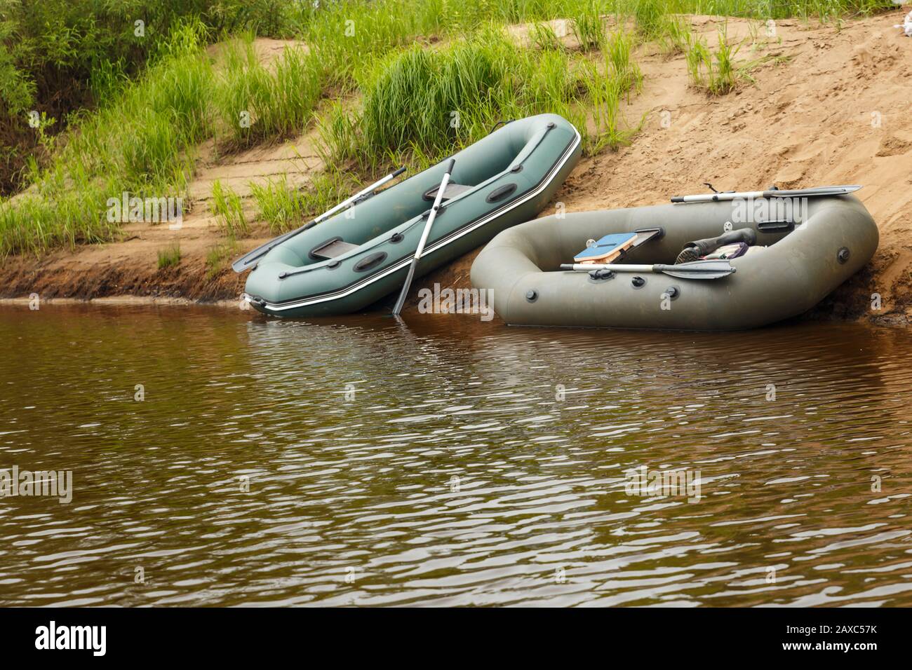 Rubber raft hi-res stock photography and images - Alamy