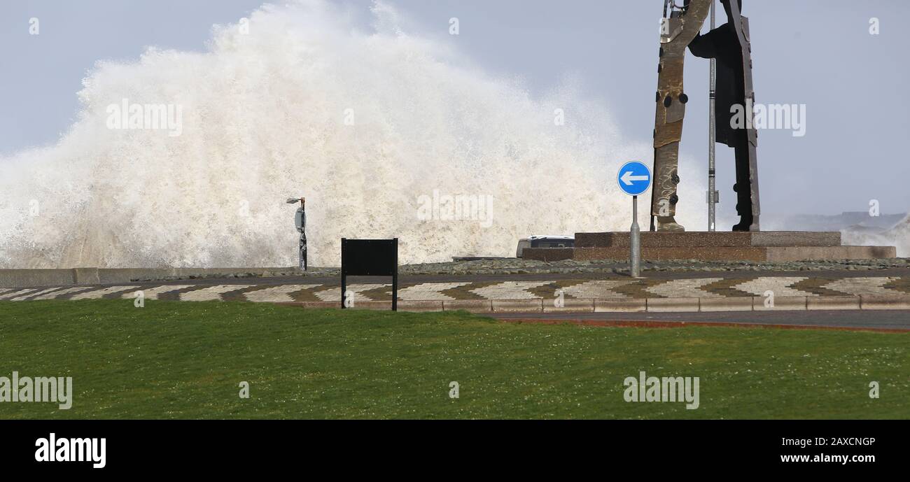 Liverpool,Uk stormy day on the river mersey as storm dennis is named for weekend credit Ian Fairbrother/Alamy Stock Photos Stock Photo