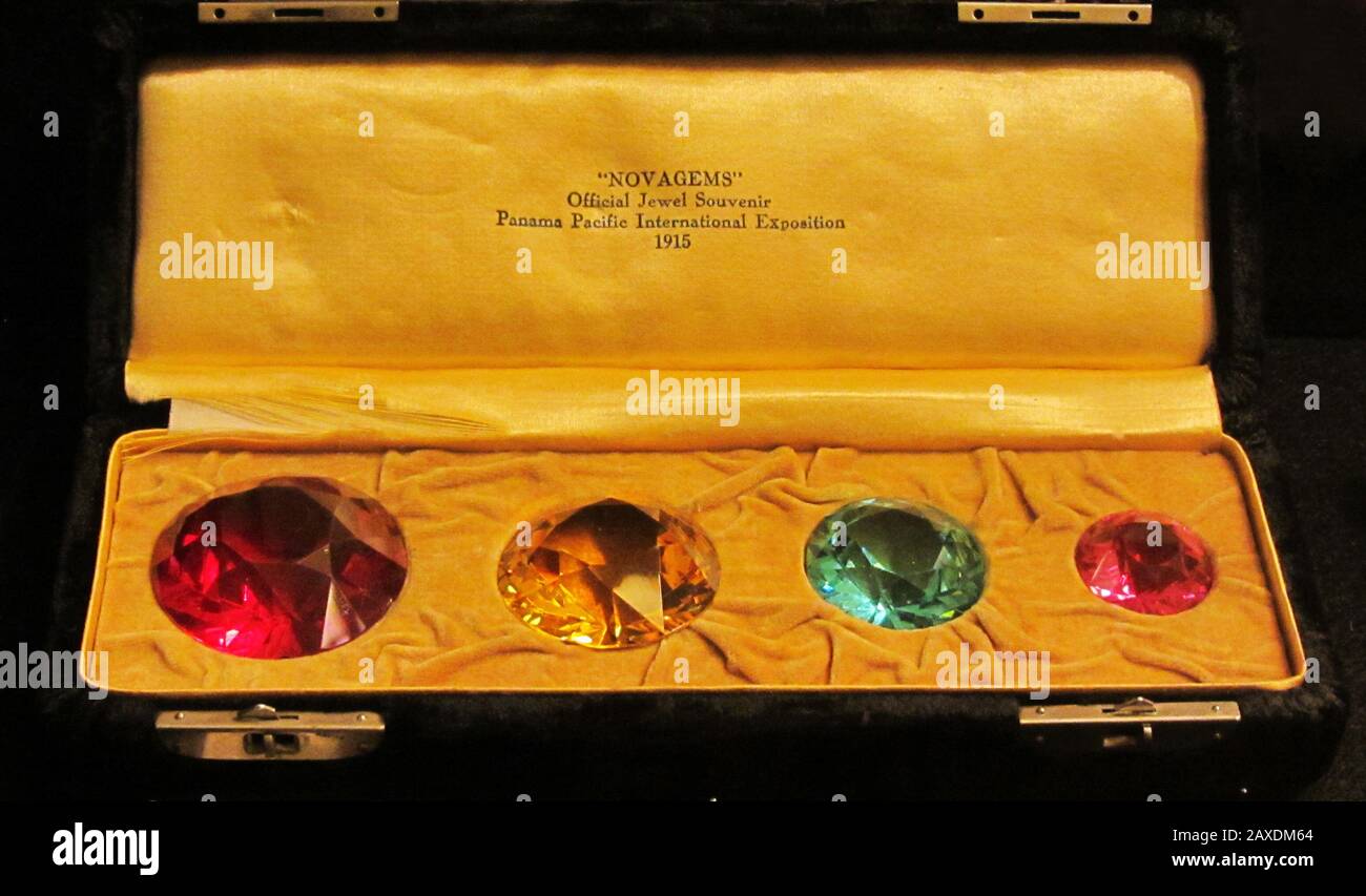 "English Official Jewel Souvenir, Panama Pacific International