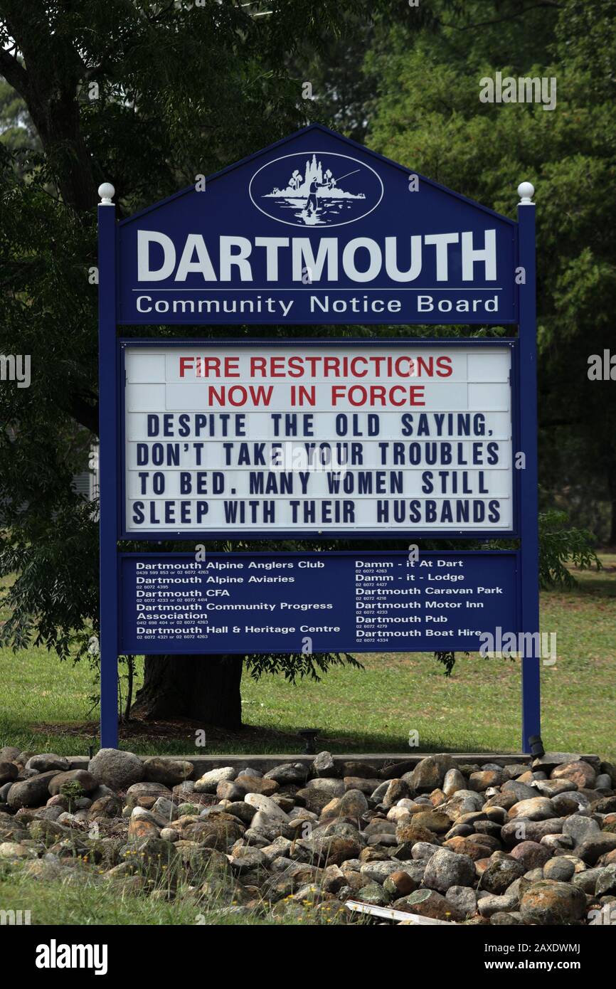 Funny australian signs hi-res stock photography and images - Alamy