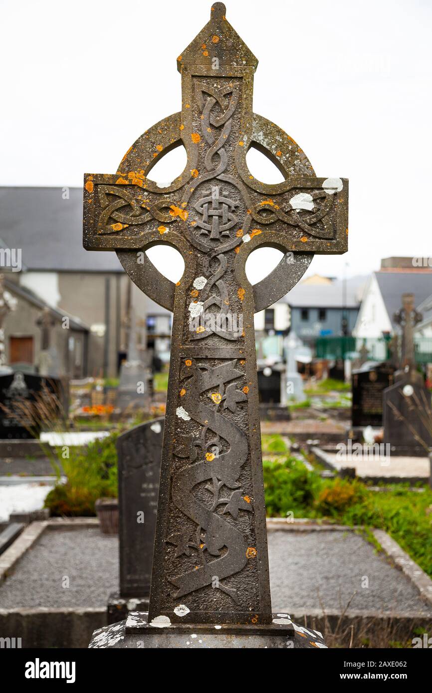 Gaeilic cross hi-res stock photography and images - Alamy