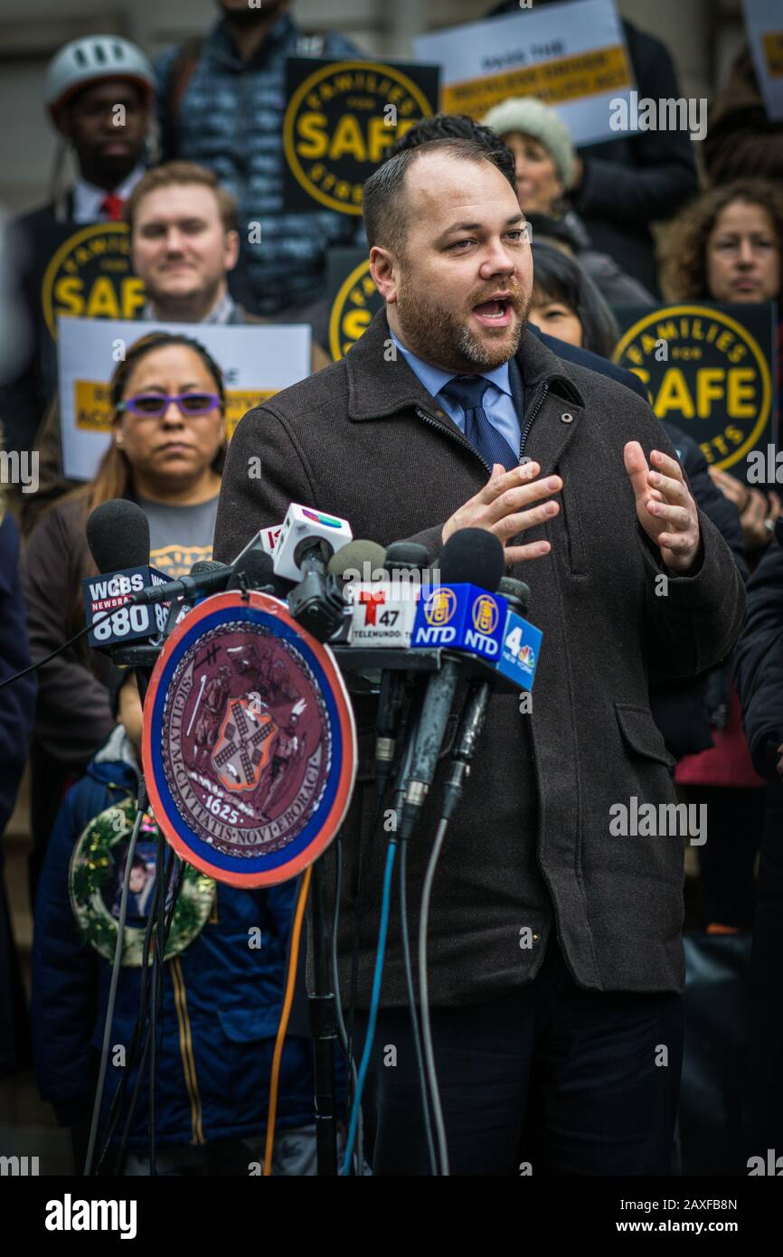 City Council Members together with Families For Safe Streets held a Press Conference at City Hall to vote on The Reckless Drivers Accountability Act. Stock Photo