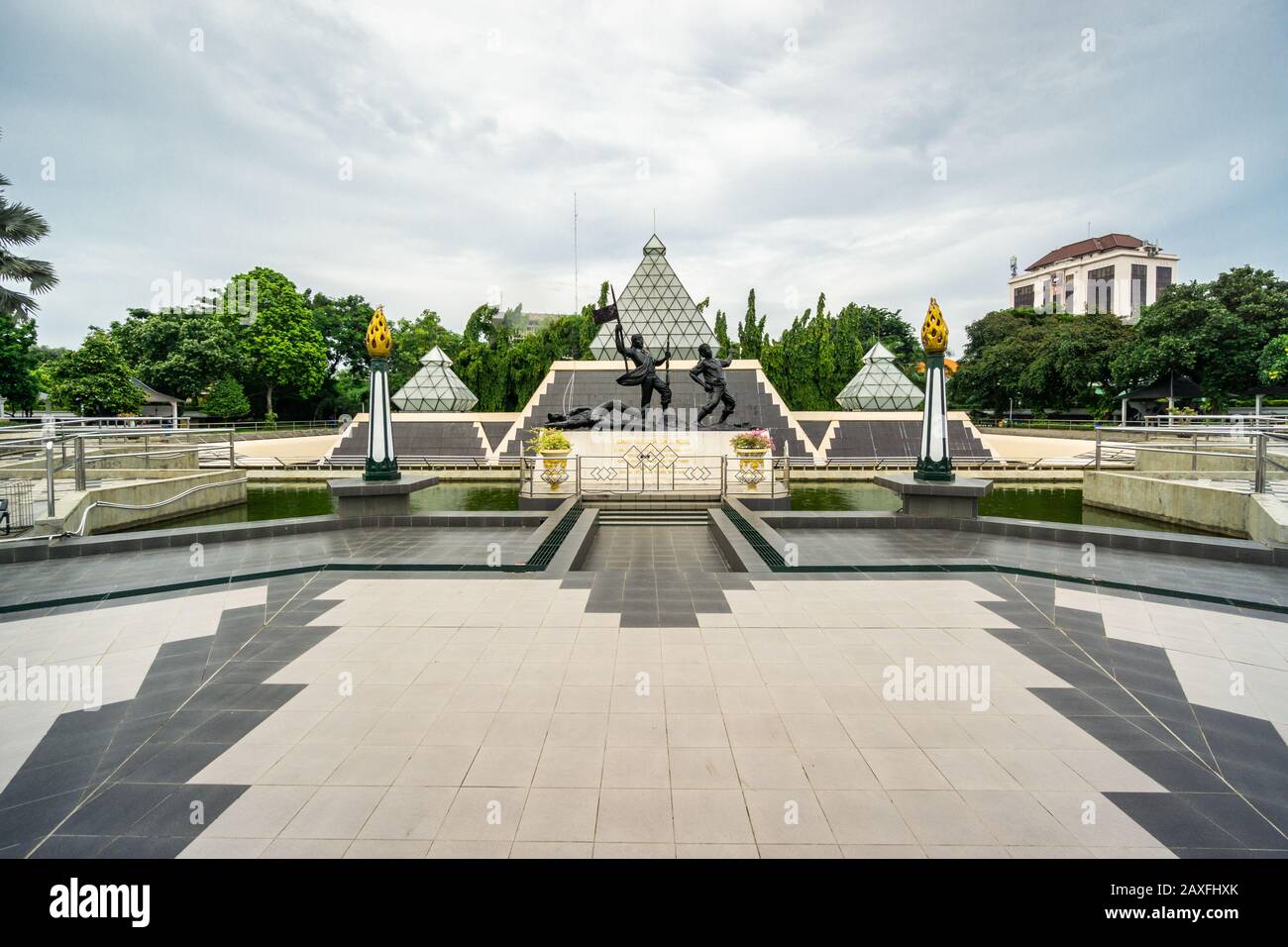 Heroes Monument and Museum in Surabaya, East Java, Indonesia Stock ...