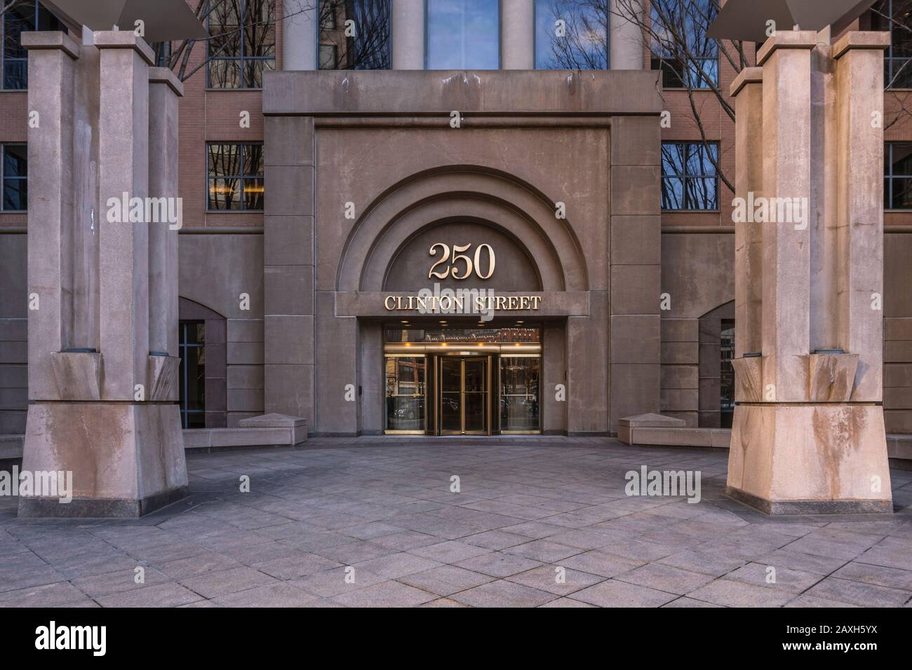 Clinton street hires stock photography and images Alamy
