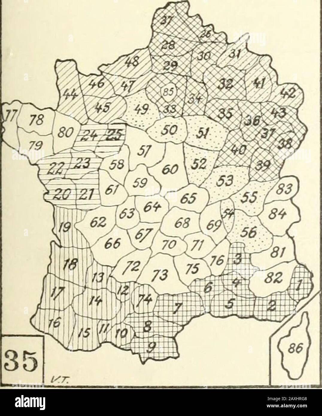 Le crime, causes et remèdes . REGIONI ETNICHE délia FRANCIA e DIPARTIMENTI. /ANTICA PROV. ROMÀNA: i) Alpes Malitl-raes - 2) Var - 3) Drome • 4) Vaucluse . 5)Bouches du Rhône • 6) Gard • 7) Hérault •81 Ande - 9) Pyrénées Orientales.JAQUITANIA: 10) Ariège • 11) H. Garonne •12) Tarn Garonne -13) Lot Garonne - 14) Gers• i5) H. Pyren - 16) B. Pyren • 17) Landes. - 18) Gironde • 19) Charente infér.[BASSA loir A: 20) Vendée .2i}Dena Sèvres• 22) Loire inf. • 28) Maine Loire • 24) Ma-yenne - 25) Sarthe.,D1P. CIMRICl : 26) Nord • 37) Pas de Calais .28) Somme - 29) Oise • 3cj) Aisne . Si) Ar-dennes - 32) Stock Photo