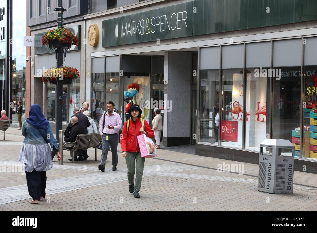 Marks And Spencer Shop Old High Resolution Stock Photography And Images Alamy