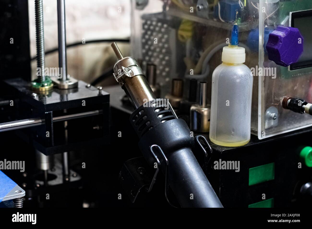 Soldering station hi-res stock photography and images - Alamy