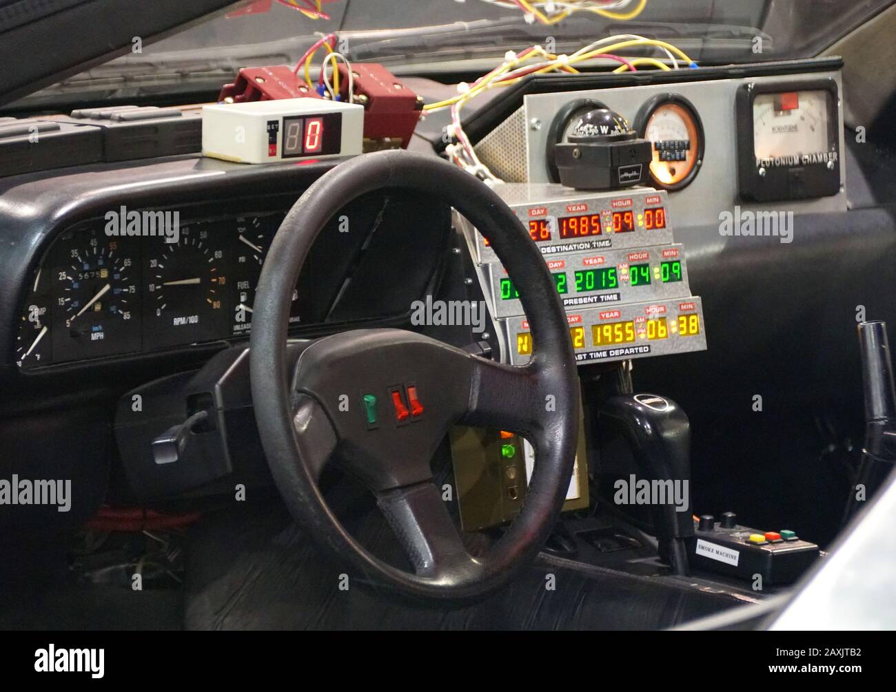 Delorean interior hi res stock photography and images Alamy