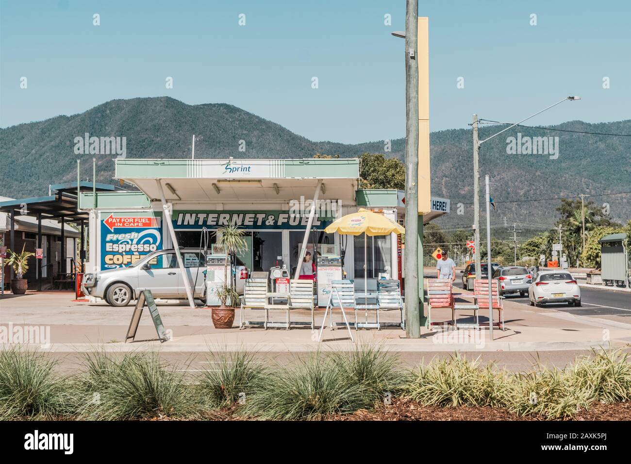 Australia, On the Road, gas station on the roadside Stock Photo Alamy