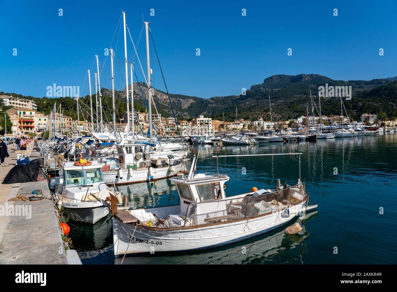 Coastal town Port de Sóller in the northwest of the island, near Alconàsser, Serra de Tramuntana, Mallorca, Spain, Stock Photo