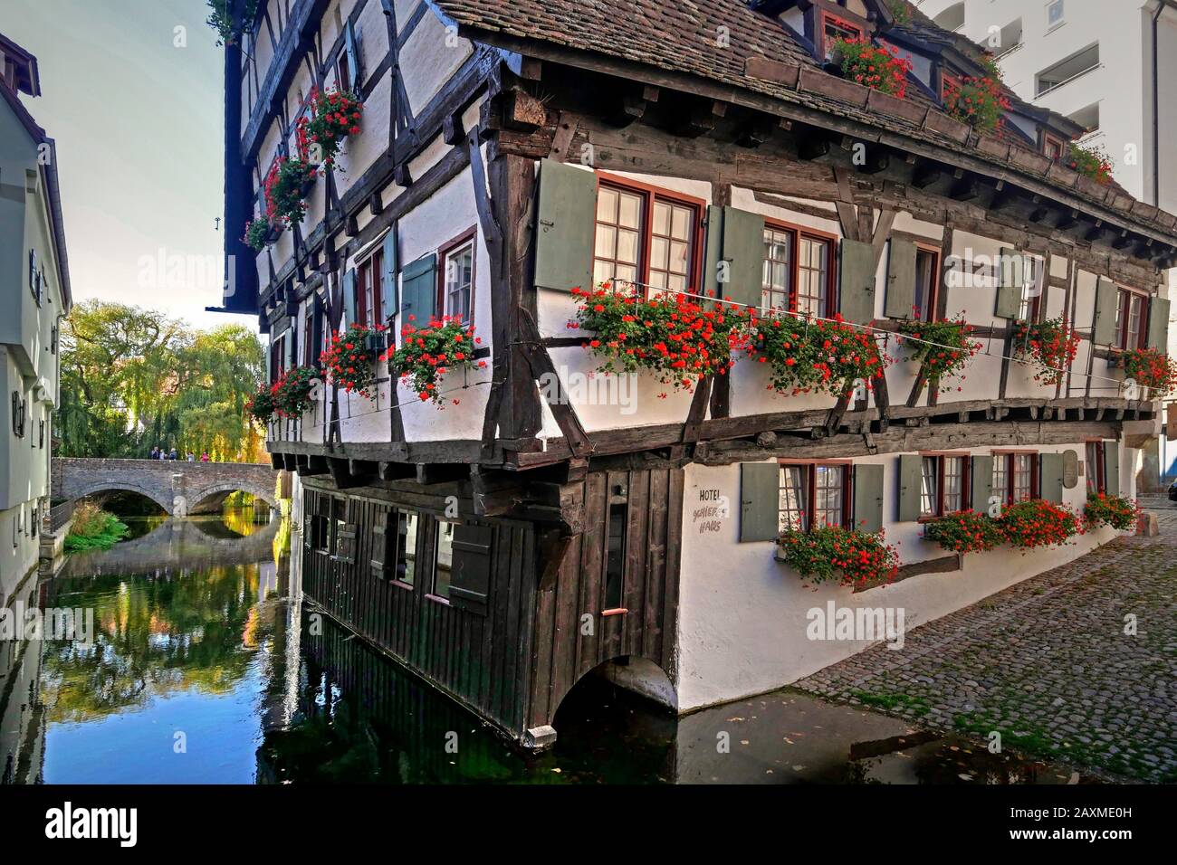 Hotel Schiefes Haus Stock Photos Hotel Schiefes Haus Stock