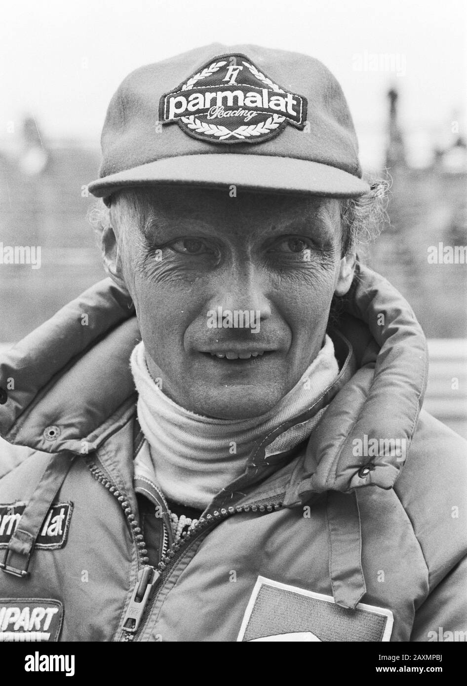 Niki deals f1 hat