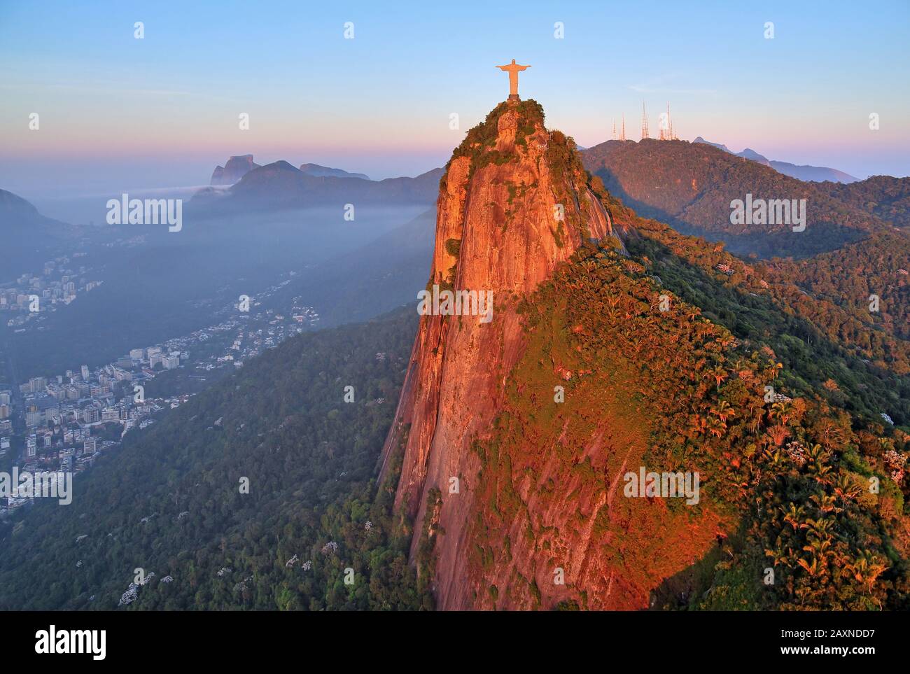 Corcovado 710 M With Christ S Statue With Sunrise Rio De Janeiro Brazil Stock Photo Alamy Corcovado 710 M With Christ S Statue With Sunrise Rio De Janeiro Brazil Stock Photo Alamy
