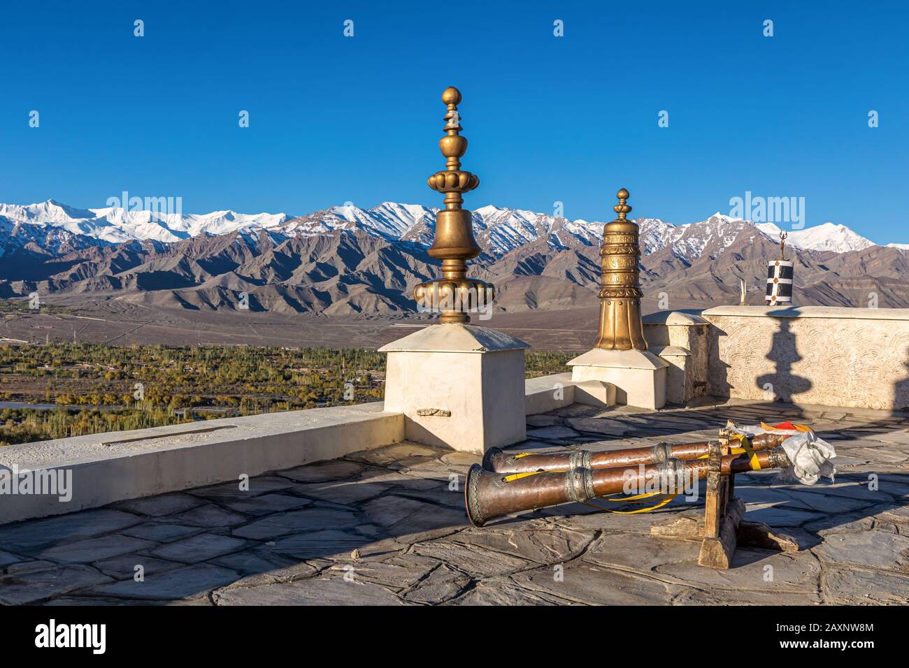 Tibetan horns at Thikse Monastery (Thiksay Gompa), Ladakh, Kashmir, India Stock Photo