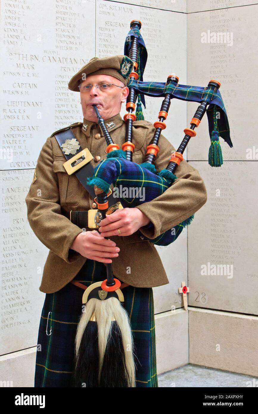 First world war bagpipes hires stock photography and images Alamy