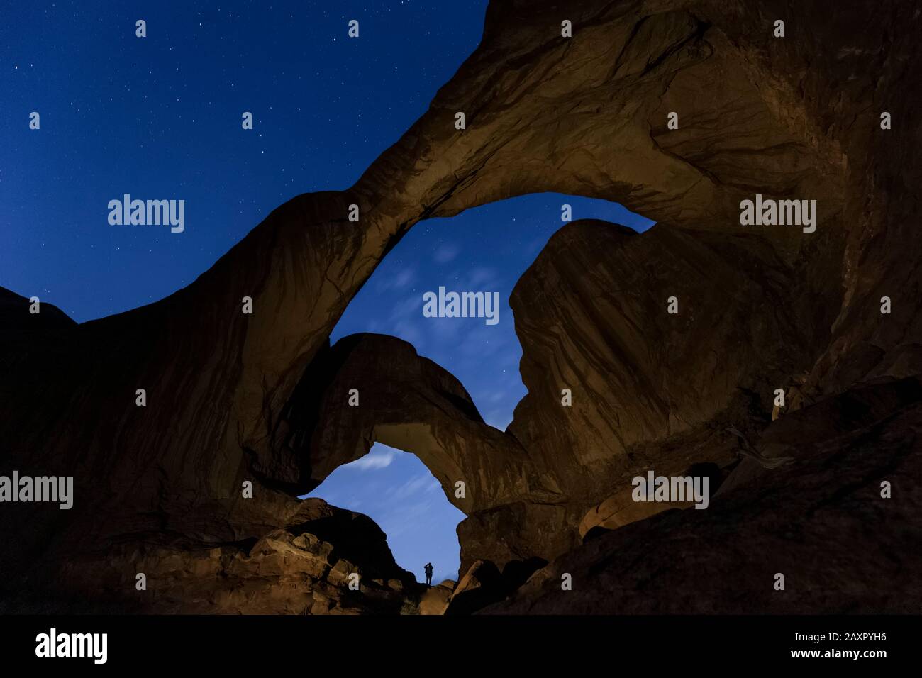 Silhouette of arches hi-res stock photography and images - Alamy