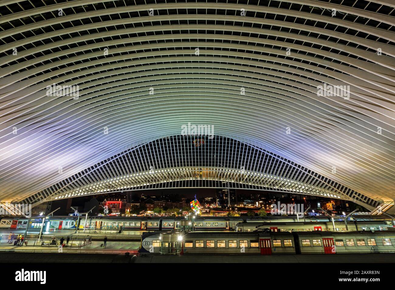 Liege Railway Station Gare De Liege Guillemins Designed By The Spanish Architect Santiago Calatrava Night Scene Liege Walloon Region Belgium Stock Photo Alamy